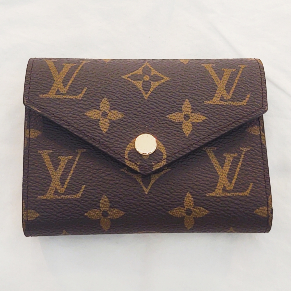 🎈Louis Vuitton monogram and pink wallet